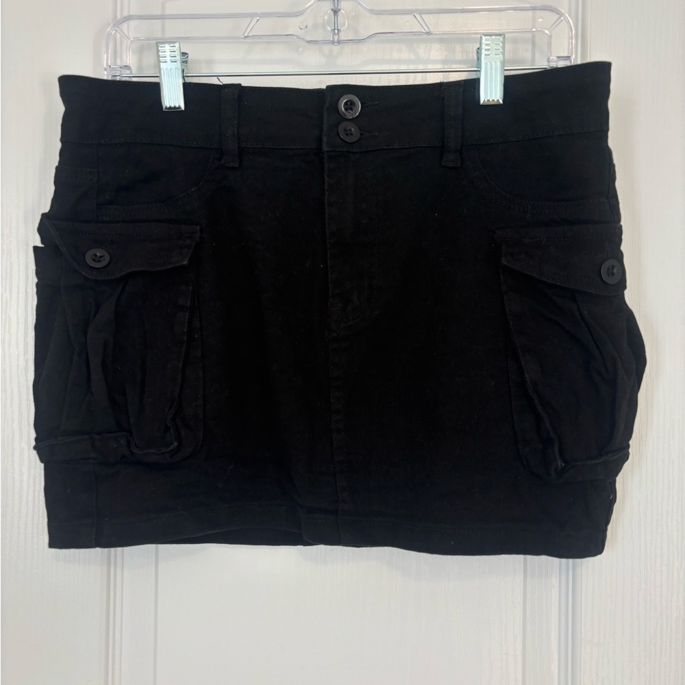 Y2K Black Denim Mini Cargo Skirt with Pockets - Large